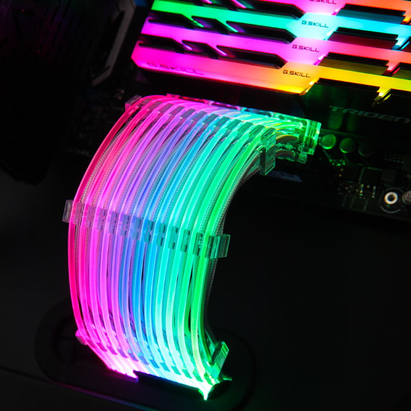 8/9 x 3/5 RGB Motherboard Strimer  Lian 24 Li Pin  CASEKING.de Câ€¦